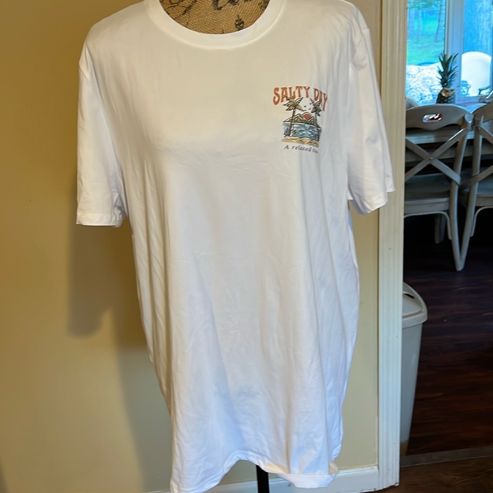 This really nice tee shirt is ready for vacation
